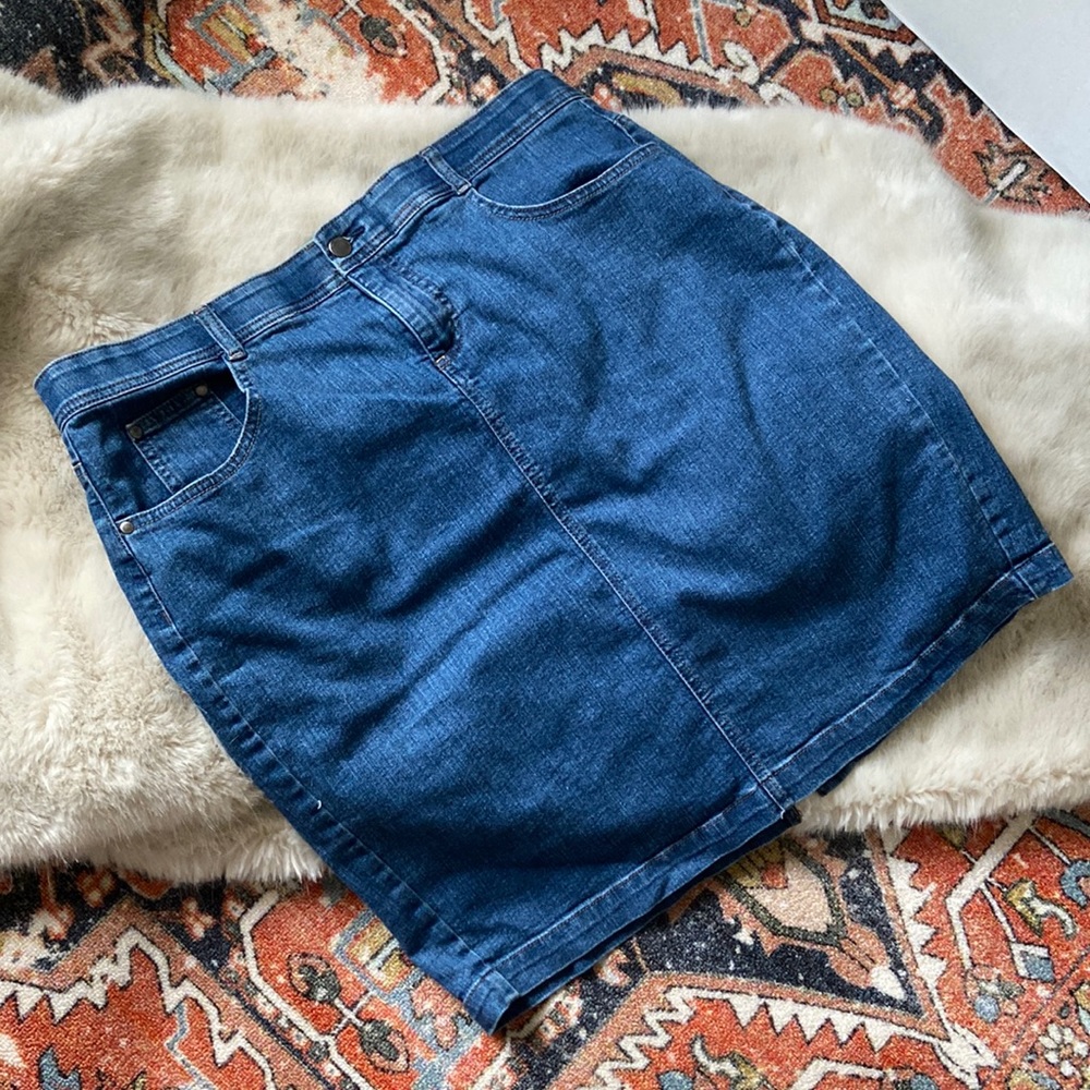Charter Club Denim Jean Skirt Button Enclosure